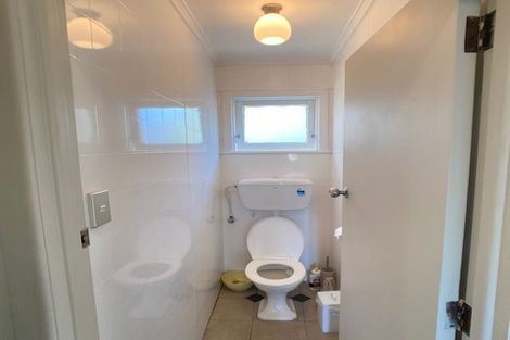 Photo of property in 95 View Road, Henderson, Auckland, 0612