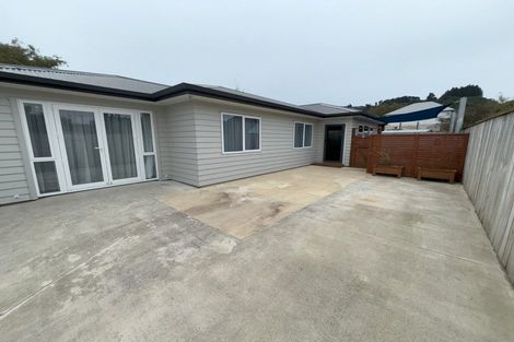 Photo of property in 23a Pearce Crescent, Taita, Lower Hutt, 5011