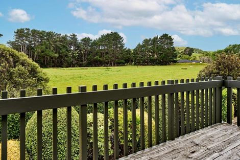 Photo of property in 31 Motukaraka Point, Pauatahanui, Porirua, 5381