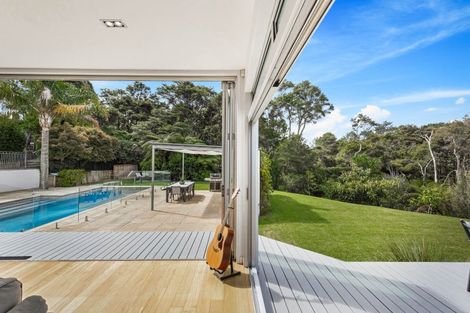 Photo of property in 160 Schnapper Rock Road, Schnapper Rock, Auckland, 0632