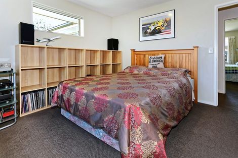 Photo of property in 25 Heathridge Place, Lincoln, 7608