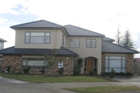 Photo of property in 13 William Woods Court, Flat Bush, Auckland, 2016