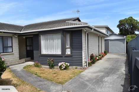 Photo of property in 47a Whites Line West, Woburn, Lower Hutt, 5010