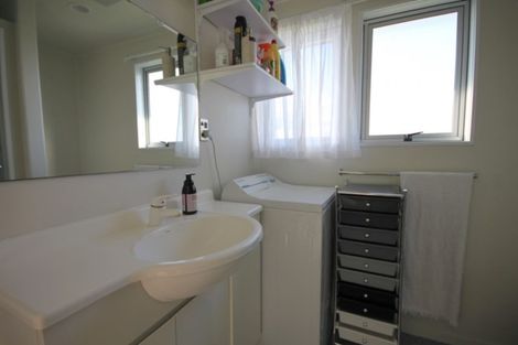 Photo of property in 49 Holland Close, Pauanui, Hikuai, 3579