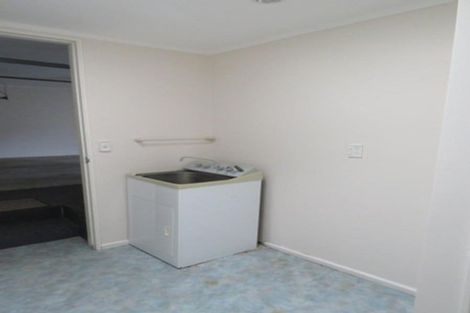 Photo of property in 66 Waiwaka Terrace, Strandon, New Plymouth, 4312