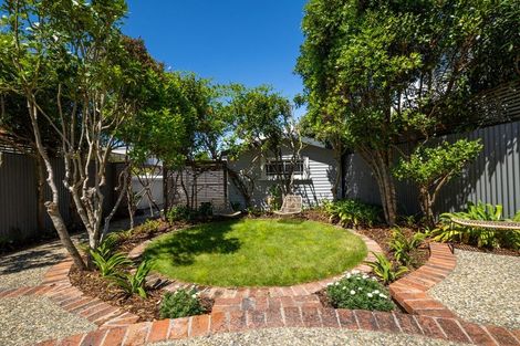 Photo of property in 11 Shelbourne Street, Nelson, 7010