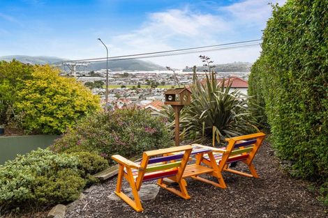 Photo of property in 62 Easther Crescent, Kew, Dunedin, 9012