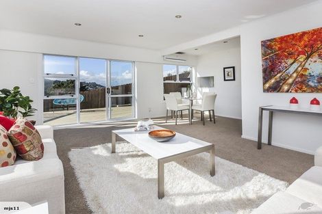 Photo of property in 27b Cypress Drive, Maungaraki, Lower Hutt, 5010