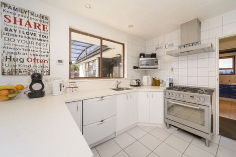 Photo of property in 108 Benmore Avenue, Cloverlea, Palmerston North, 4412