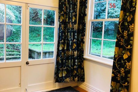 Photo of property in 55 Garden Road, Northland, Wellington, 6012