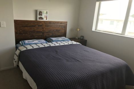 Photo of property in 25 Apple Orchard Way, Sunnyvale, Auckland, 0612