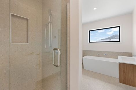 Photo of property in 4 Pipson Way, Lake Hawea, 9382