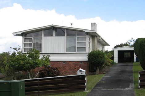 Photo of property in 76 Glendene Avenue, Glendene, Auckland, 0602