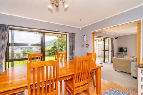 Photo of property in 25 Roband Crescent, Brown Owl, Upper Hutt, 5018