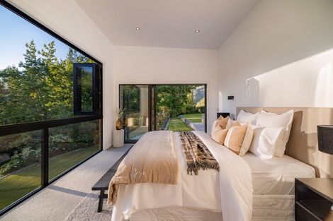 Photo of property in 17 Mooney Road, Speargrass Flat, Queenstown, 9371