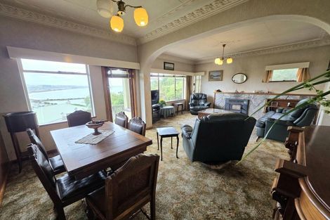 Photo of property in 2 Avon Street, South Hill, Oamaru, 9400