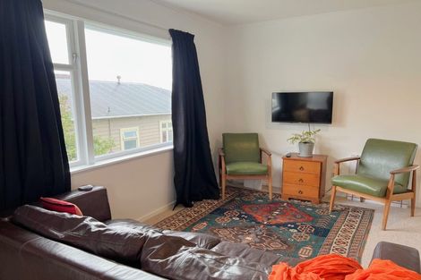 Photo of property in 6/139 Queens Drive, Lyall Bay, Wellington, 6022