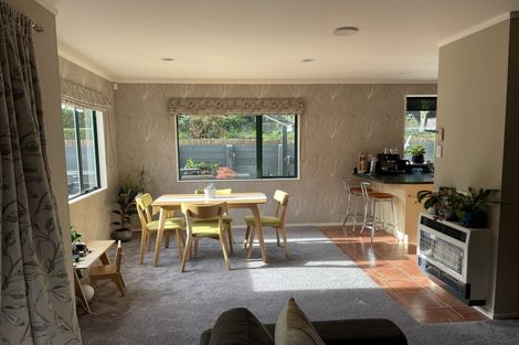 Photo of property in 19 Logan Way, Kelvin Grove, Palmerston North, 4414