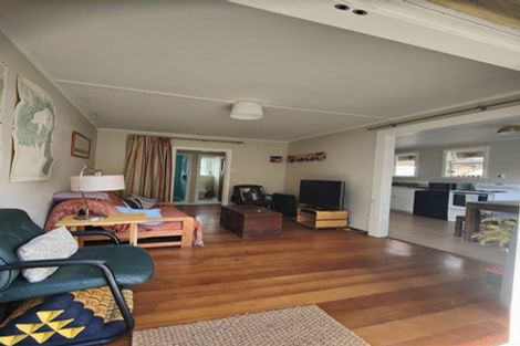 Photo of property in 17 Boyd Grove, Naenae, Lower Hutt, 5011