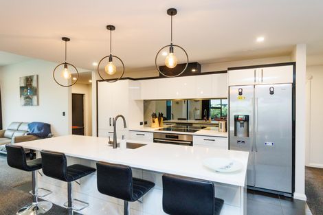 Photo of property in 135 Atawhai Road, Fitzherbert, Palmerston North, 4410