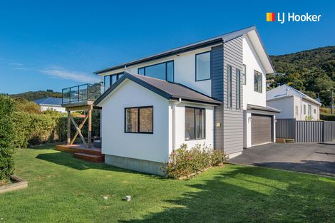 Photo of property in 7a Athol Place, Ravensbourne, Dunedin, 9022