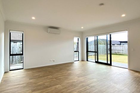 Photo of property in 9 Carronade Street, Papamoa Beach, Papamoa, 3118
