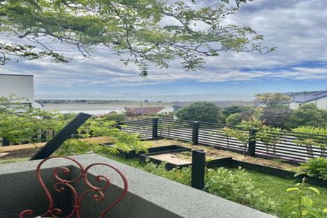 Photo of property in 67 Glenstrae Road, Redcliffs, Christchurch, 8081