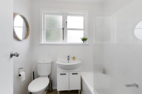 Photo of property in 47 Naenae Road, Naenae, Lower Hutt, 5011