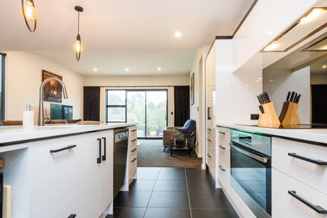 Photo of property in 135 Atawhai Road, Fitzherbert, Palmerston North, 4410