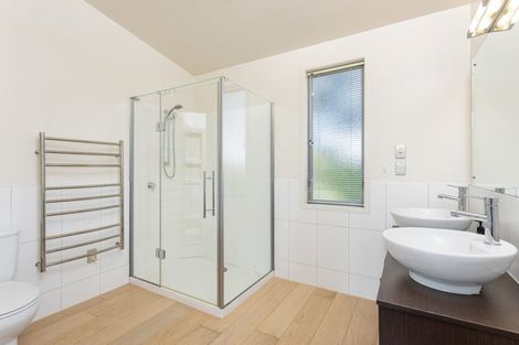 Photo of property in 92 Pemberton Avenue, Bayview, Auckland, 0629