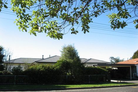 Photo of property in 15 Maunder Street, Marton, 4710