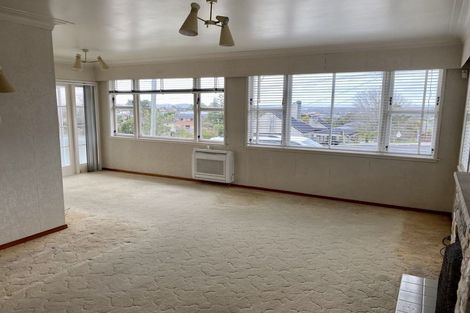 Photo of property in 167 Waimumu Road, Massey, Auckland, 0614