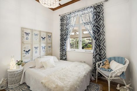 Photo of property in 50a Ngataringa Road, Devonport, Auckland, 0624