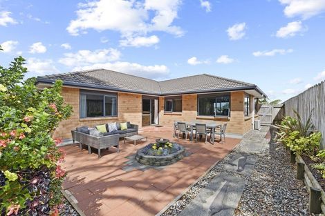 Photo of property in 60 Seamount Drive, Red Beach, 0932