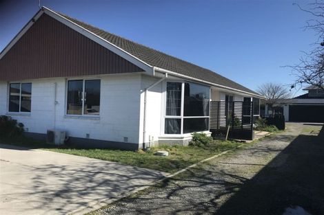 Photo of property in 633 Main North Road, Belfast, Christchurch, 8051