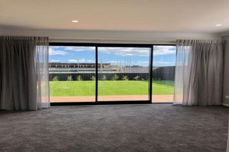 Photo of property in 8 Fetter Lane, Paerata, 2124