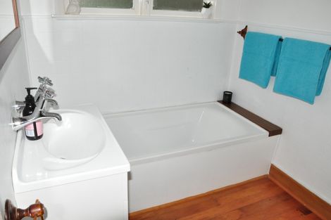 Photo of property in 39 Honore Drive, Linton, Palmerston North, 4472