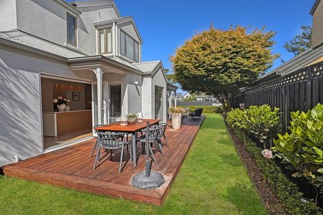 Photo of property in 120 Springfield Road, St Albans, Christchurch, 8014