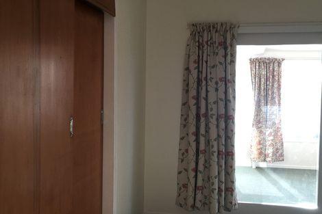 Photo of property in 122 Kings Crescent, Hutt Central, Lower Hutt, 5010