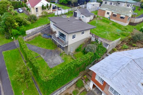 Photo of property in 18 Windsor Road, Maeroa, Hamilton, 3200