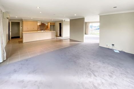 Photo of property in 2 Rooney Place, Aidanfield, Christchurch, 8025