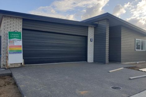 Photo of property in 18 Raynor Crescent, Pyes Pa, Tauranga, 3112