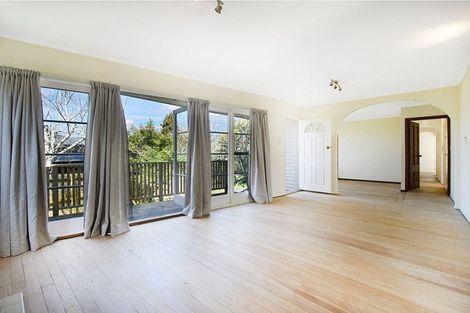Photo of property in 6 Palmer Avenue, Glen Eden, Auckland, 0602