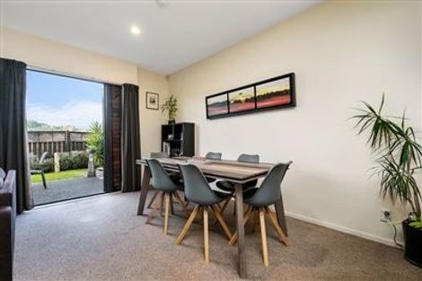 Photo of property in 28/11 The Avenue, Albany, Auckland, 0632