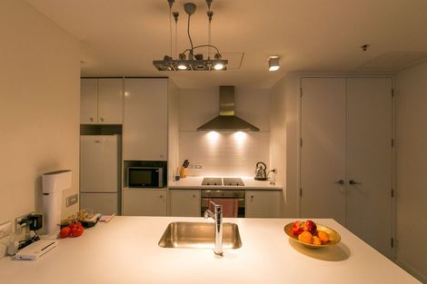 Photo of property in Montreaux, 164 The Terrace, Wellington Central, Wellington, 6011