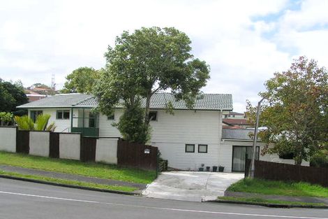 Photo of property in 3 Glenfinn Place, Massey, Auckland, 0614