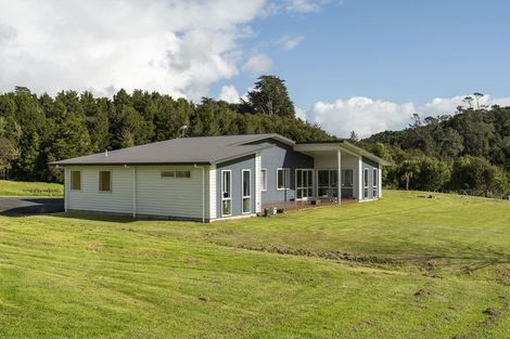 Photo of property in 160 Gray Road, Te Kamo, Kamo, 0185