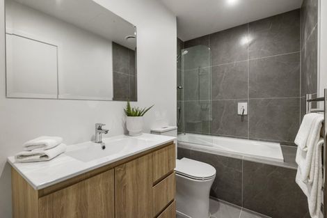 Photo of property in 2/19 Windlass Street, Long Bay, Auckland, 0630