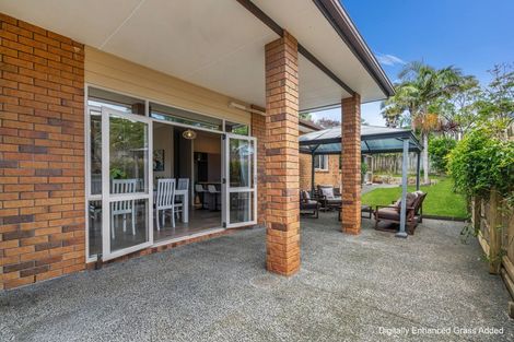 Photo of property in 8 Neaptide Close, Red Beach, 0932