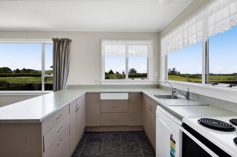 Photo of property in 198 Beaconsfield Road, Midhirst, Stratford, 4394